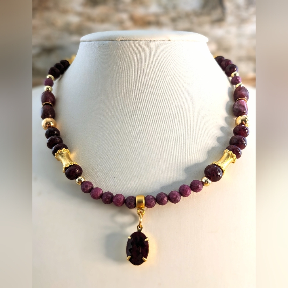 Natural Red Ruby Bead & Red Jade Bracelet In Gold Plated - Picture 8 of 8